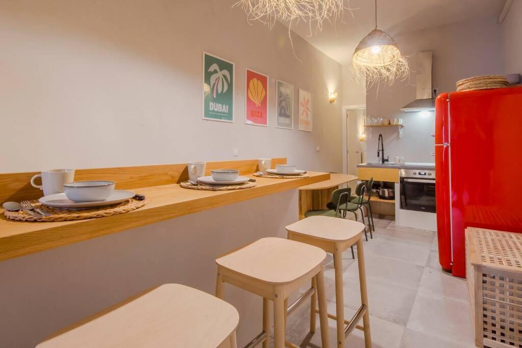 Cool Deluxe Interior Design A 2 Min De Gran Via Apartment Madrid Exterior photo